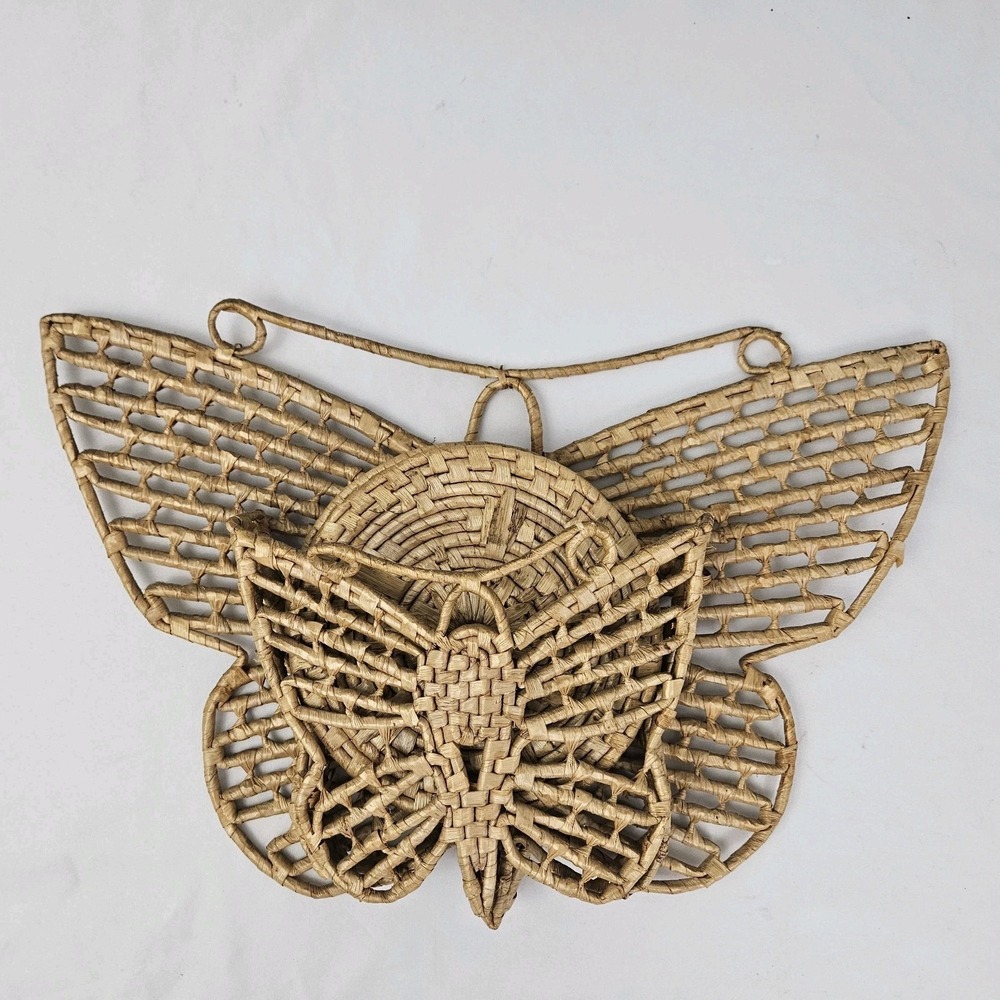 Vitage Boho Wicker Butterfly Trivet Wall Pocket Hanging Weaved Rattan Basket MCM